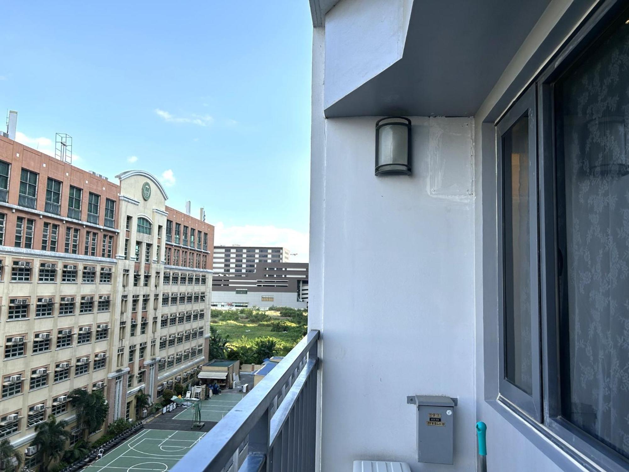 Shore Residences Moa Dynastel Staycation Pasay Exterior photo
