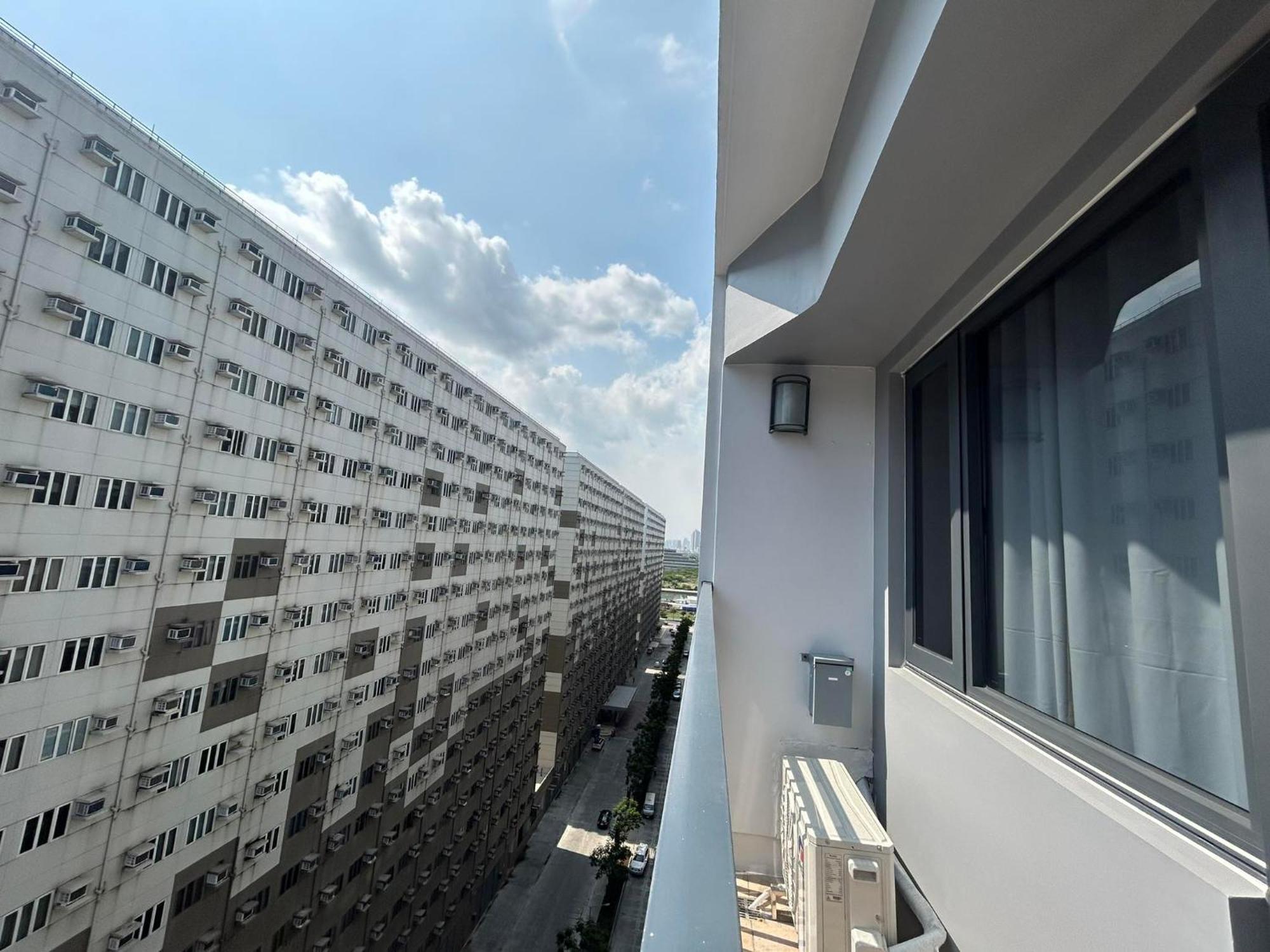 Shore Residences Moa Dynastel Staycation Pasay Exterior photo