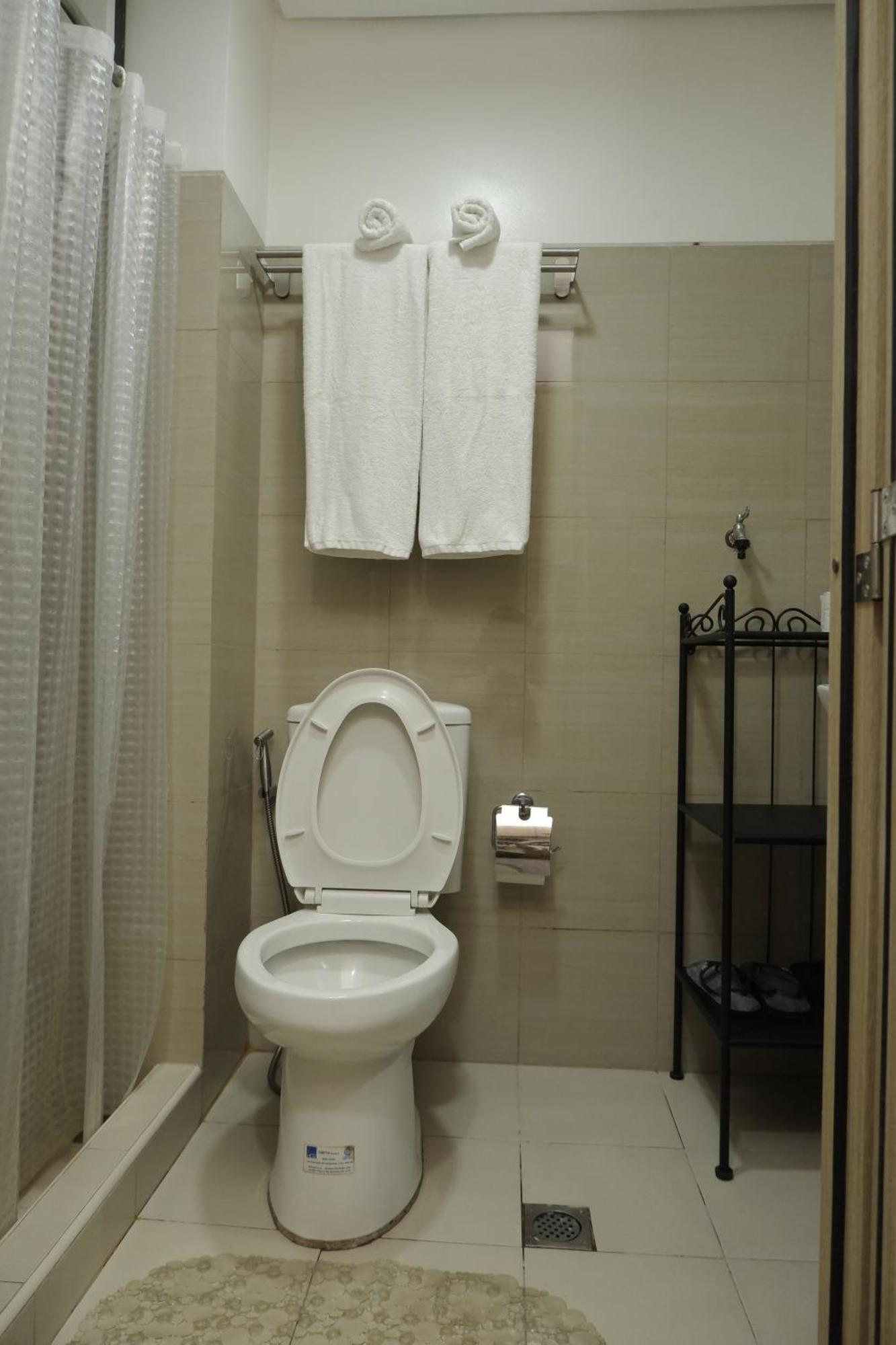Shore Residences Moa Dynastel Staycation Pasay Exterior photo